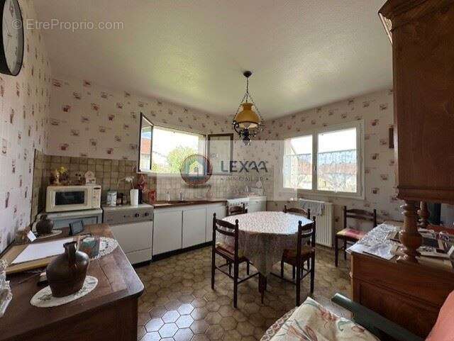 Maison à VEUXHAULLES-SUR-AUBE