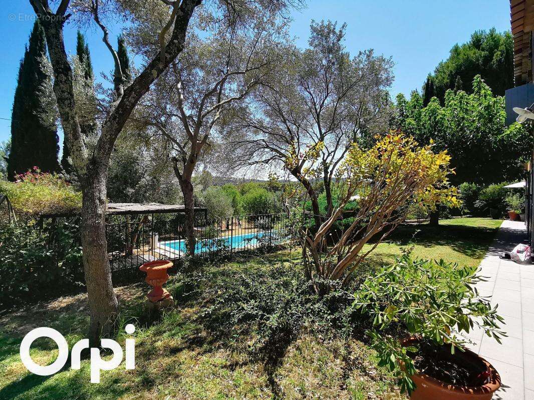 Maison à LA CADIERE-D&#039;AZUR