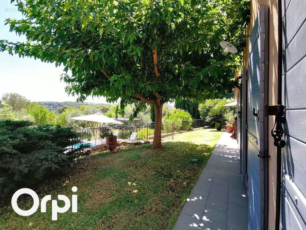 Maison à LA CADIERE-D&#039;AZUR