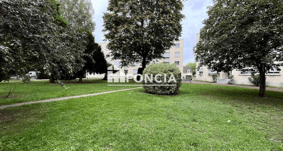 Appartement à RUEIL-MALMAISON