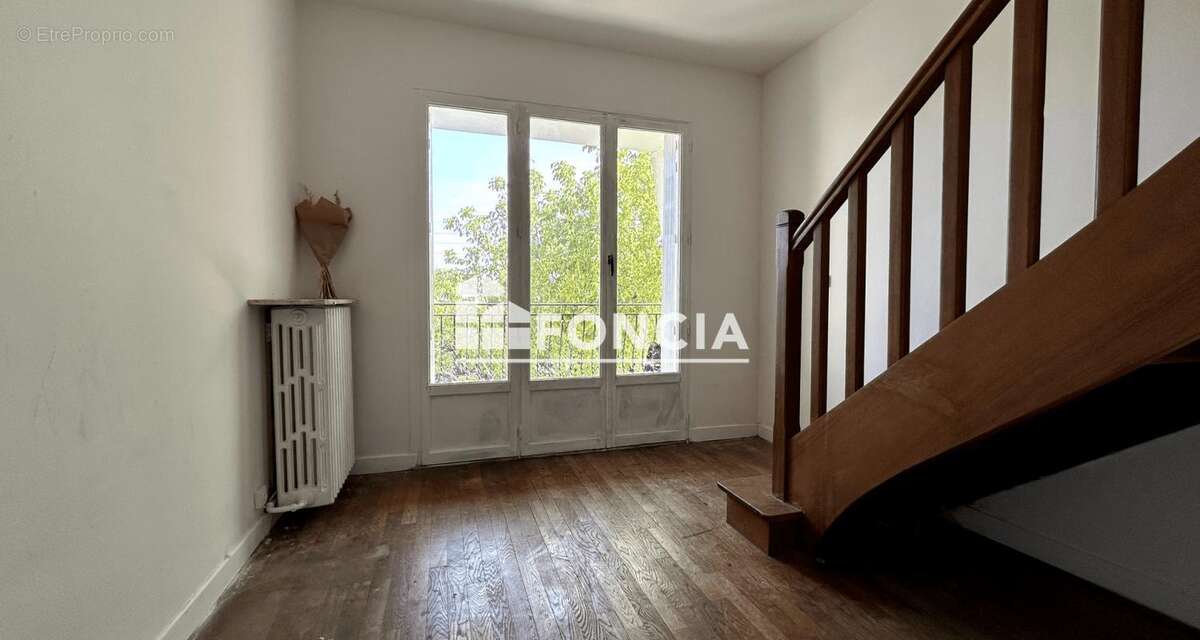 Appartement à CORBEIL-ESSONNES
