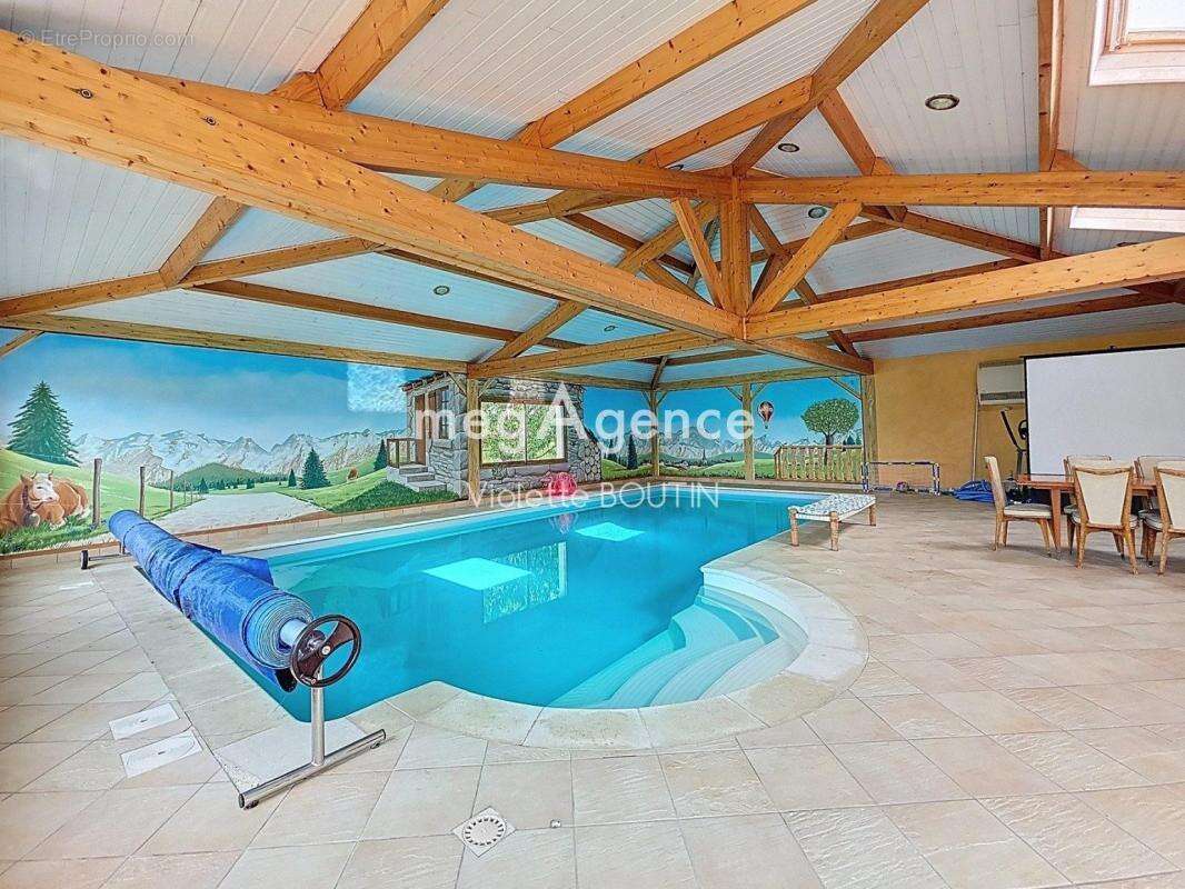 Maison à LE PUISET-DORE