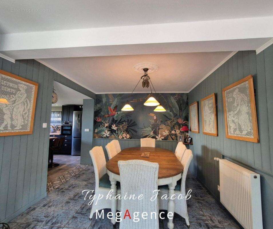 Maison à PLOUGRESCANT