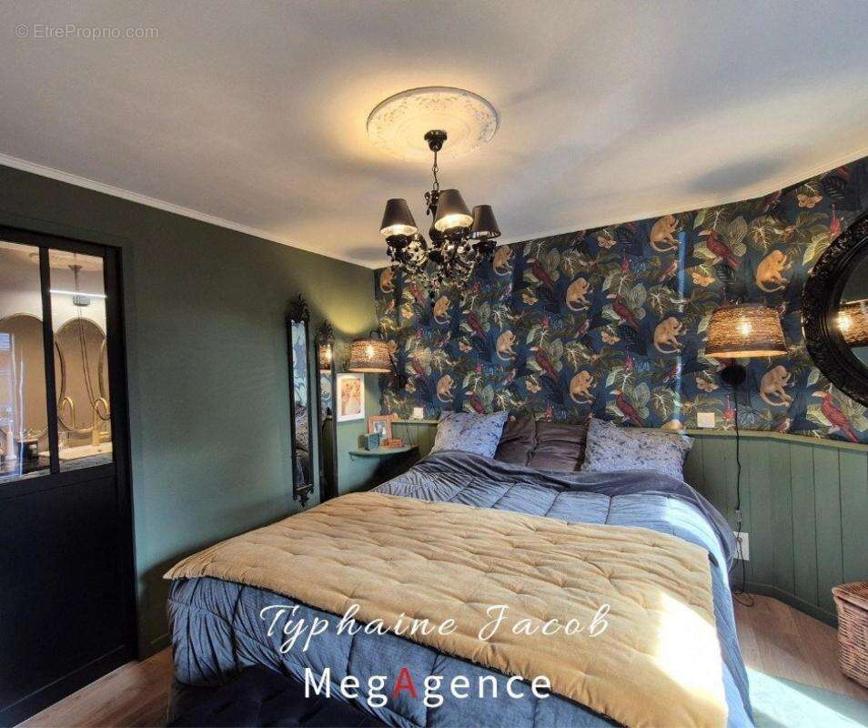 Maison à PLOUGRESCANT