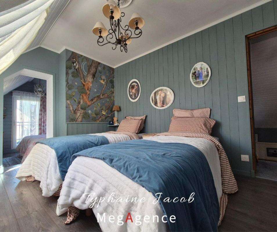 Maison à PLOUGRESCANT