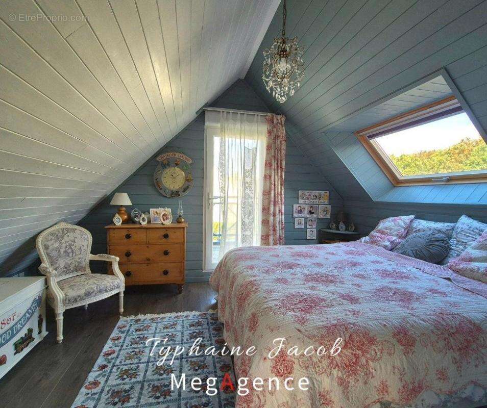 Maison à PLOUGRESCANT