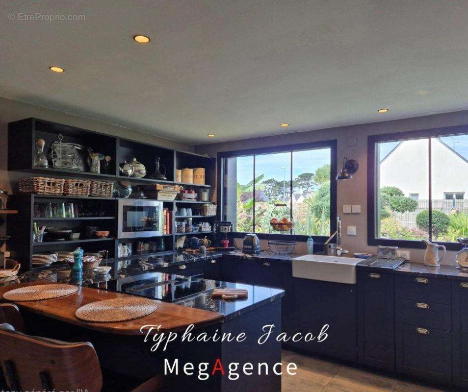 Maison à PLOUGRESCANT