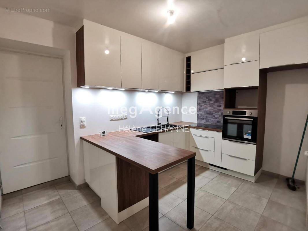 Appartement à COLOMBELLES