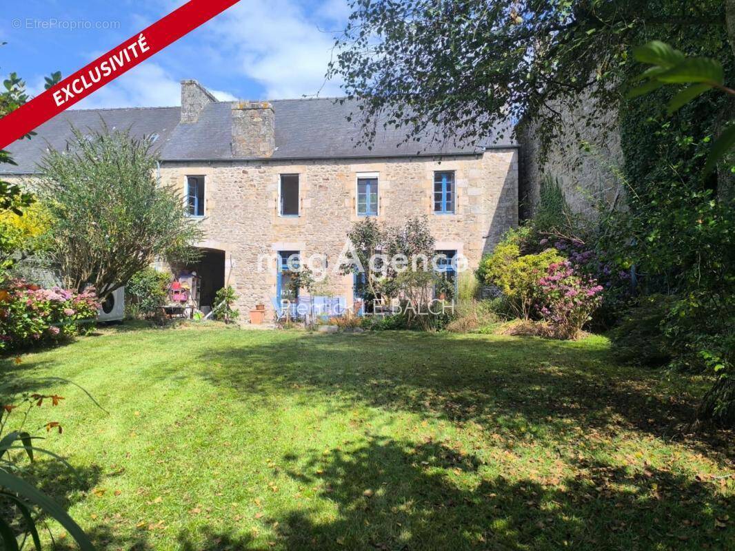 Maison à LE VIEUX-MARCHE