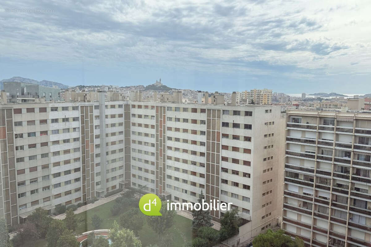 Appartement à MARSEILLE-1E