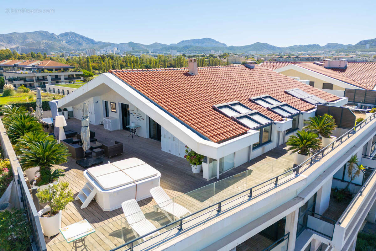 Appartement à MARSEILLE-8E