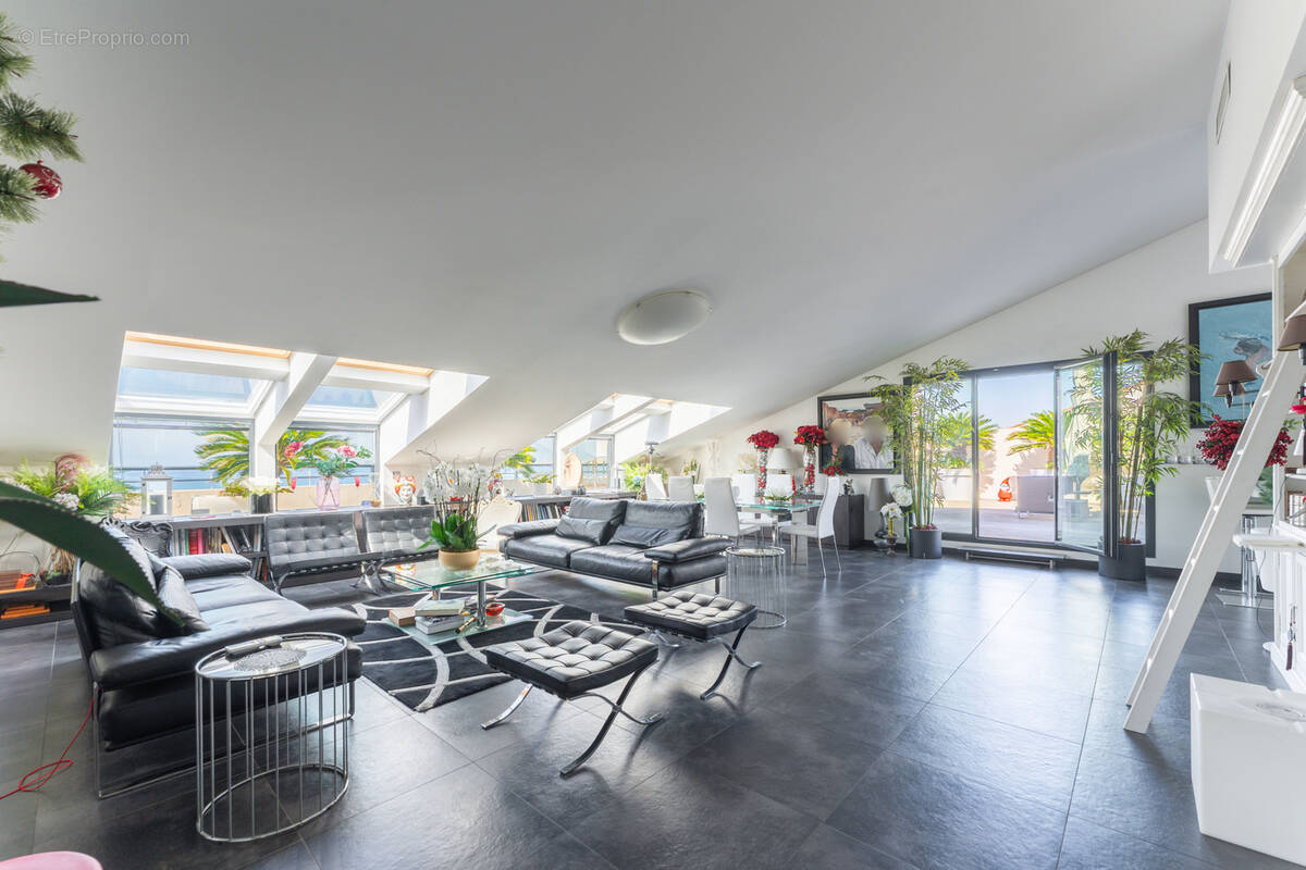 Appartement à MARSEILLE-8E