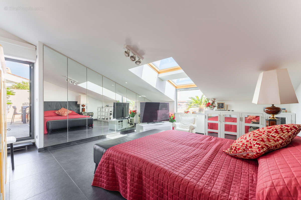 Appartement à MARSEILLE-8E