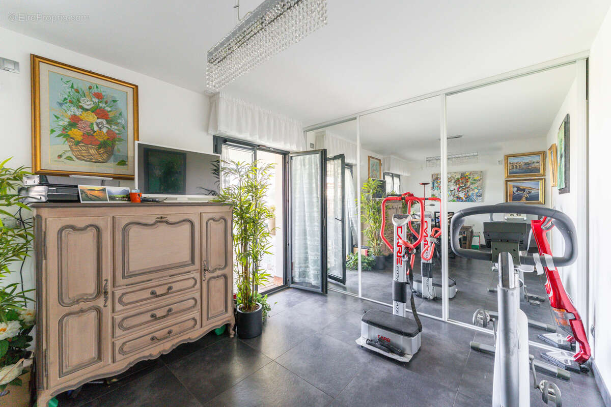 Appartement à MARSEILLE-8E