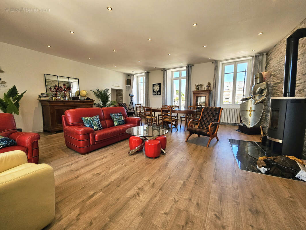 Maison à LE POULIGUEN