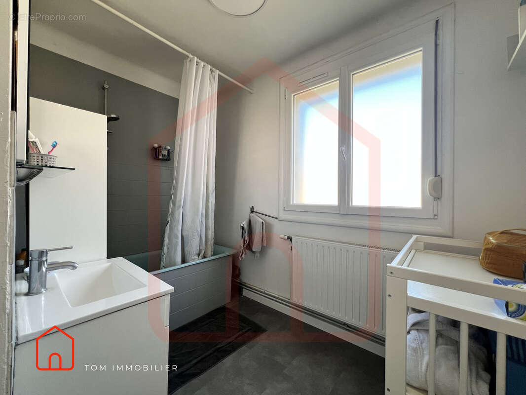 Maison à FACHES-THUMESNIL