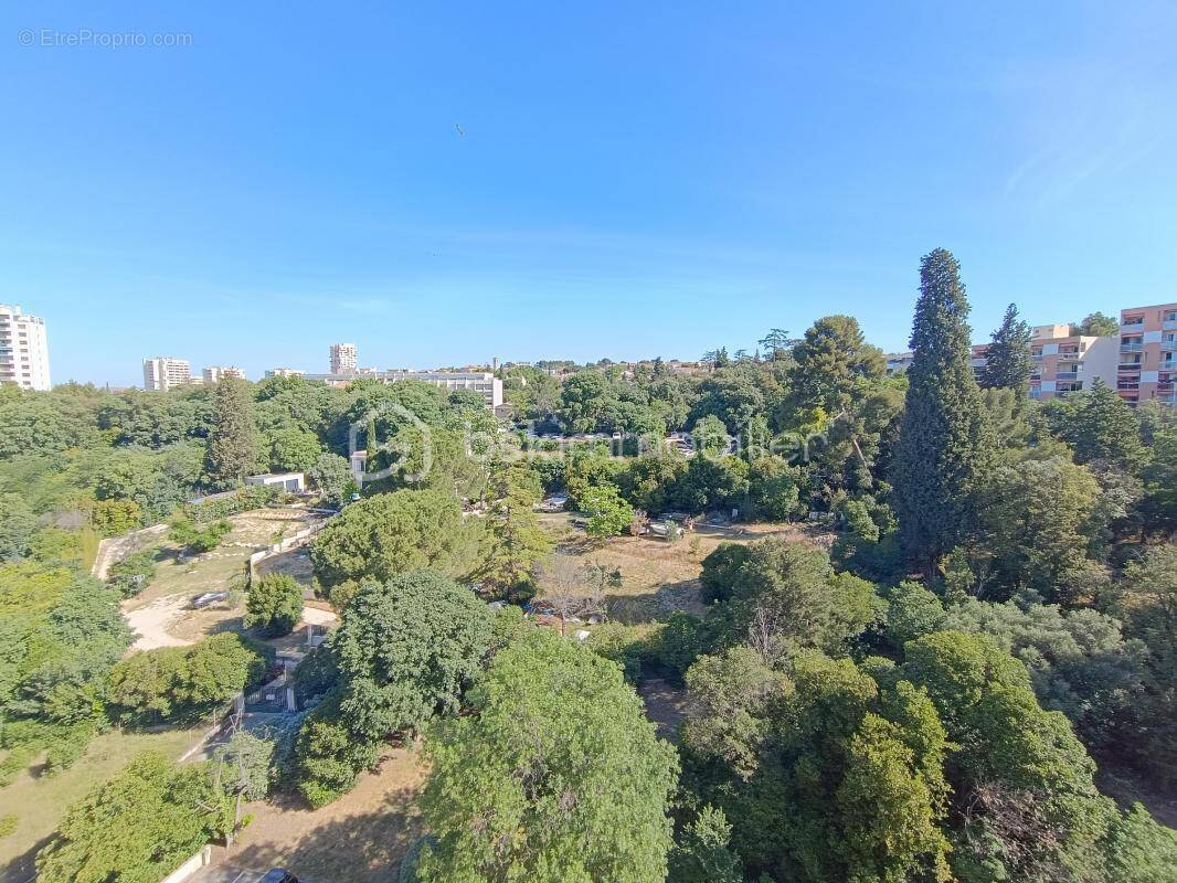 Appartement à MARSEILLE-12E