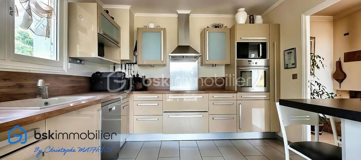 Maison à LES ALLUETS-LE-ROI