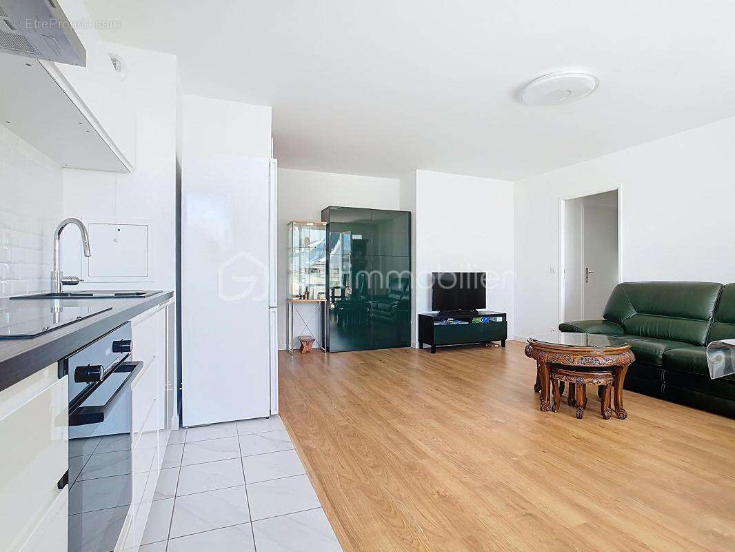 Appartement à SERRIS