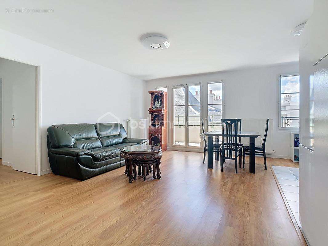 Appartement à SERRIS