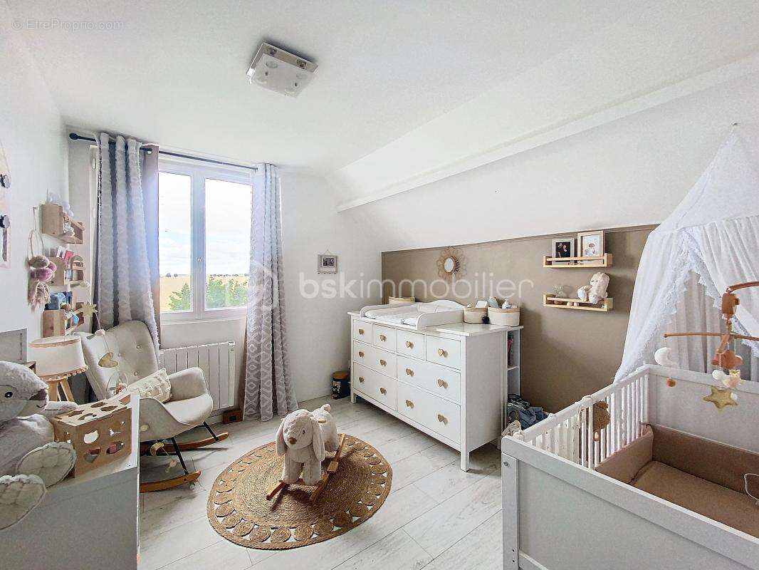 Maison à PUSSAY