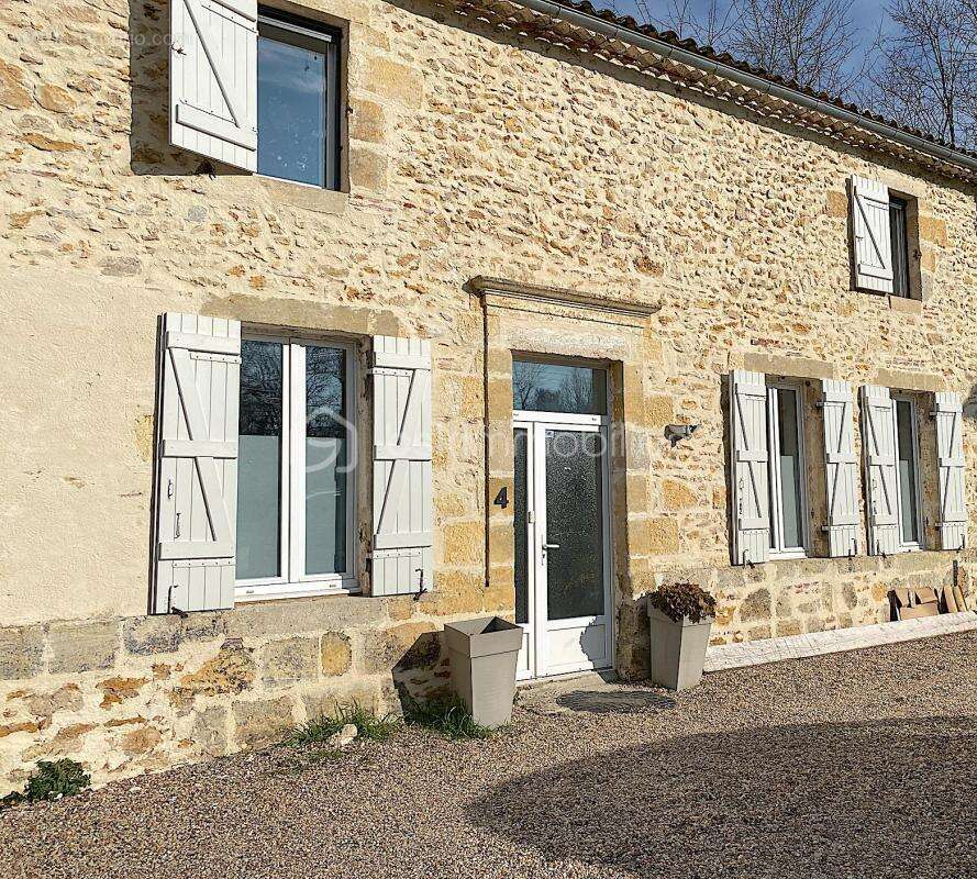 Maison à SAINT-SELVE