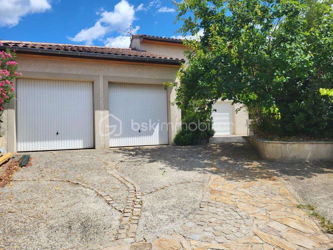 Maison à MOURS-SAINT-EUSEBE