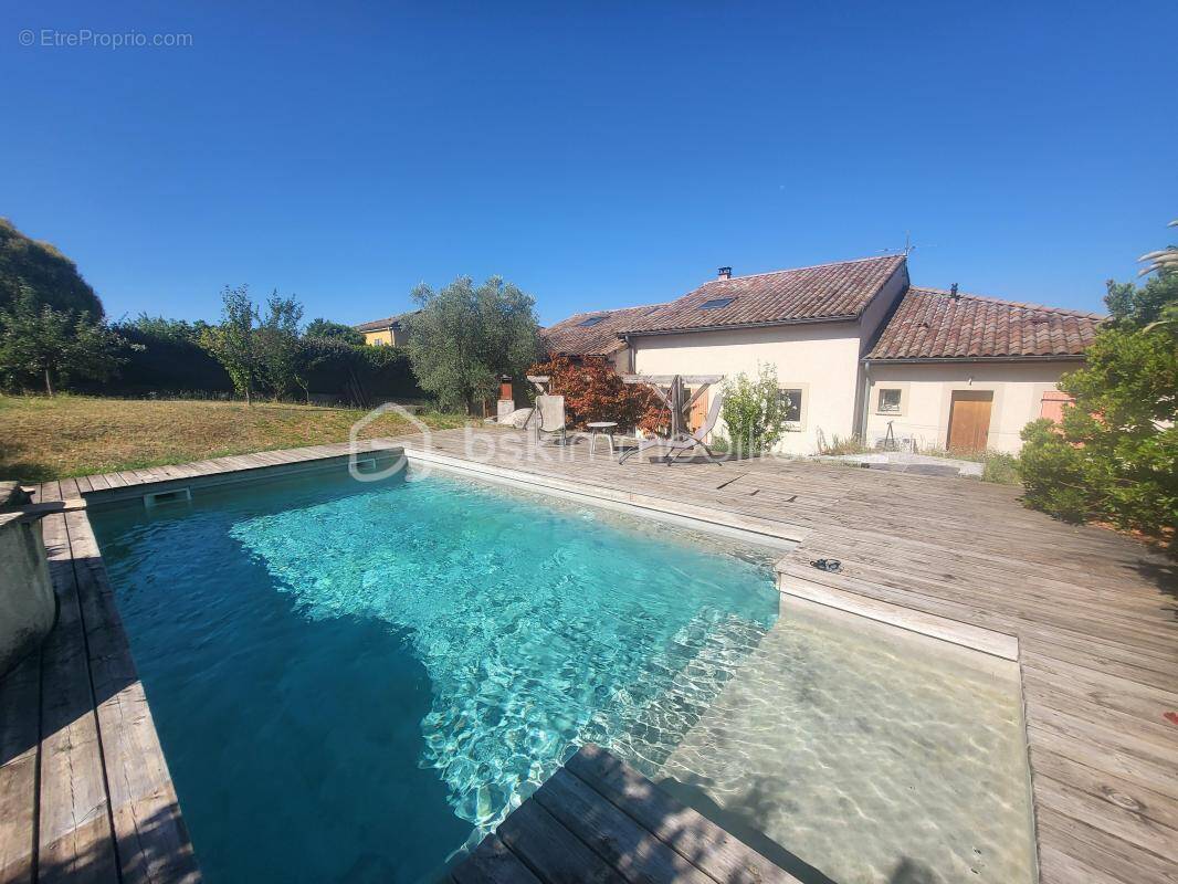 Maison à MOURS-SAINT-EUSEBE