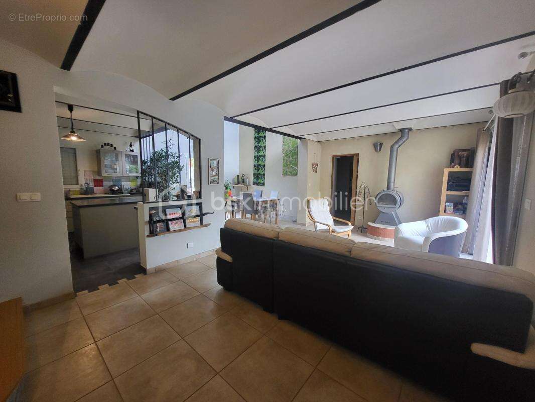 Maison à MOURS-SAINT-EUSEBE