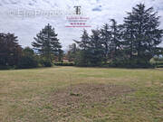 Terrain à MARCY-L&#039;ETOILE