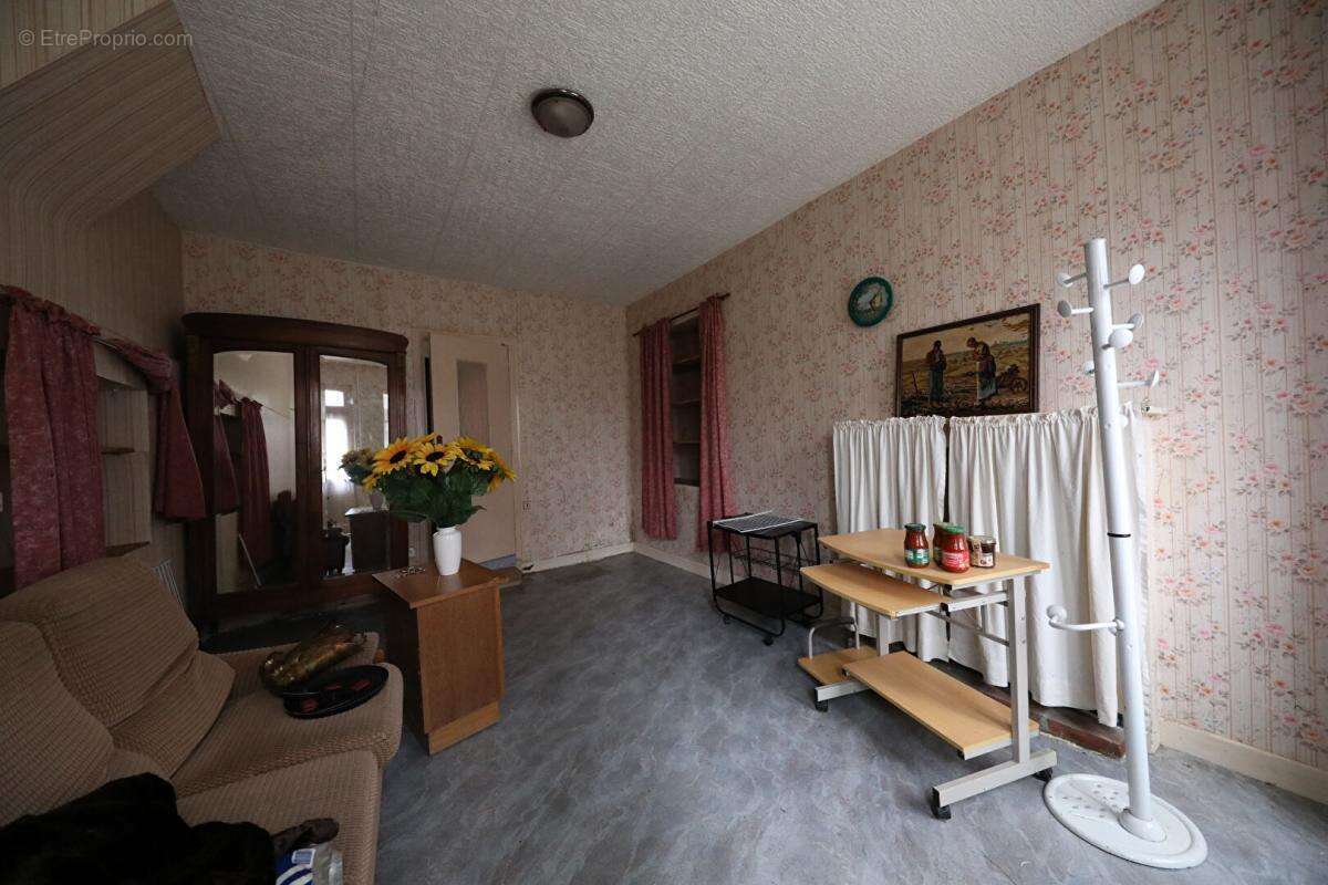 Maison à SAINT-PRIVE