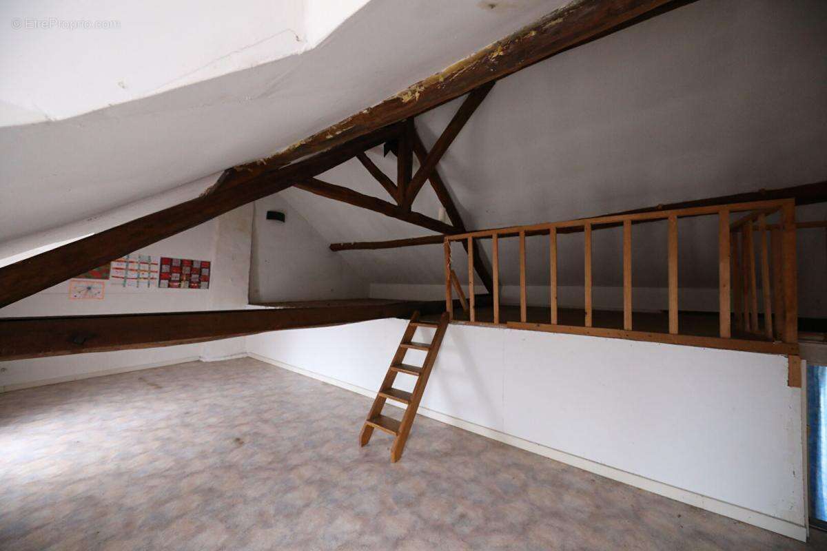 Maison à SAINT-PRIVE