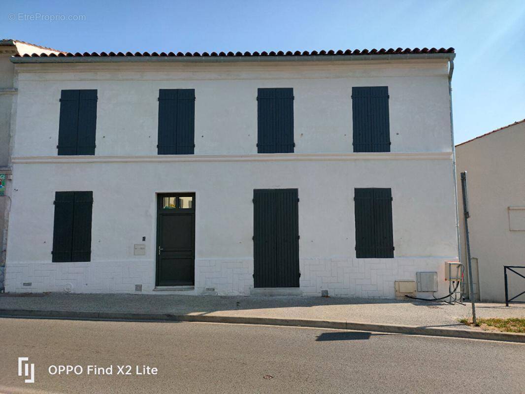 Maison à SAINT-HILAIRE-DE-VILLEFRANCHE