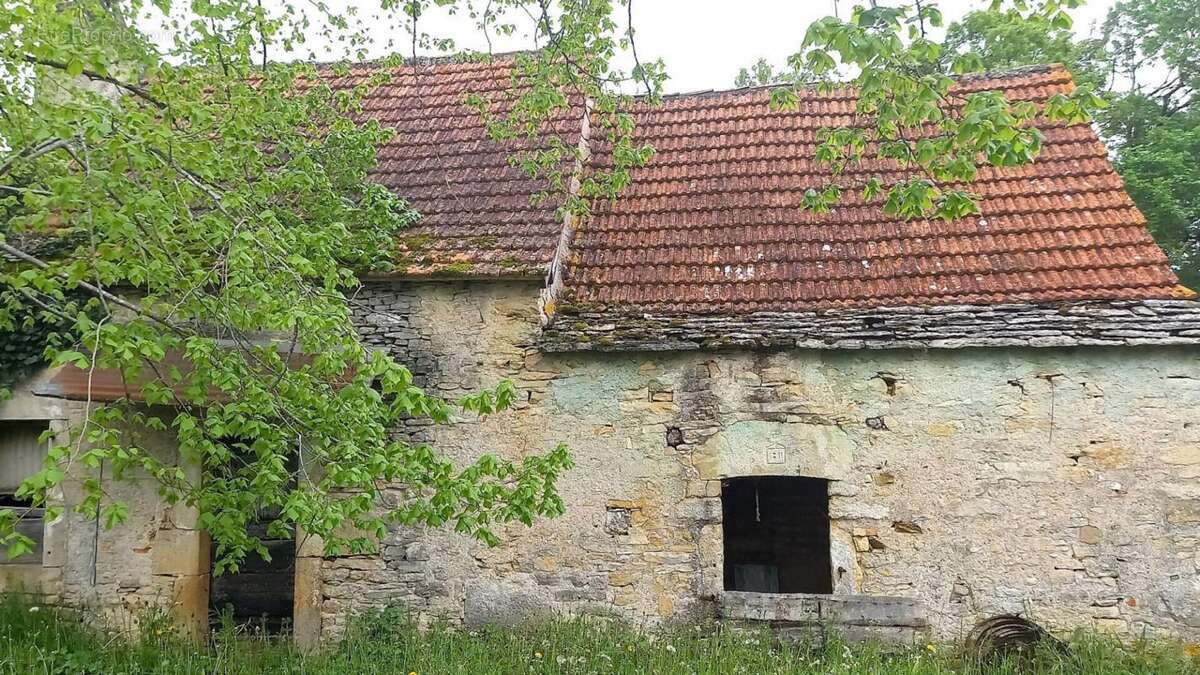 Maison à LIMOGNE-EN-QUERCY
