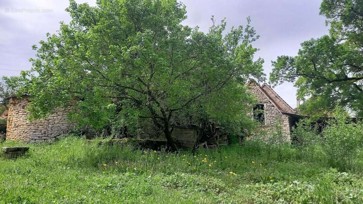 Maison à LIMOGNE-EN-QUERCY