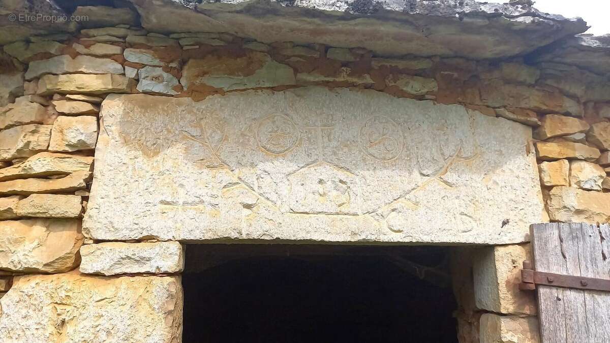 Maison à LIMOGNE-EN-QUERCY