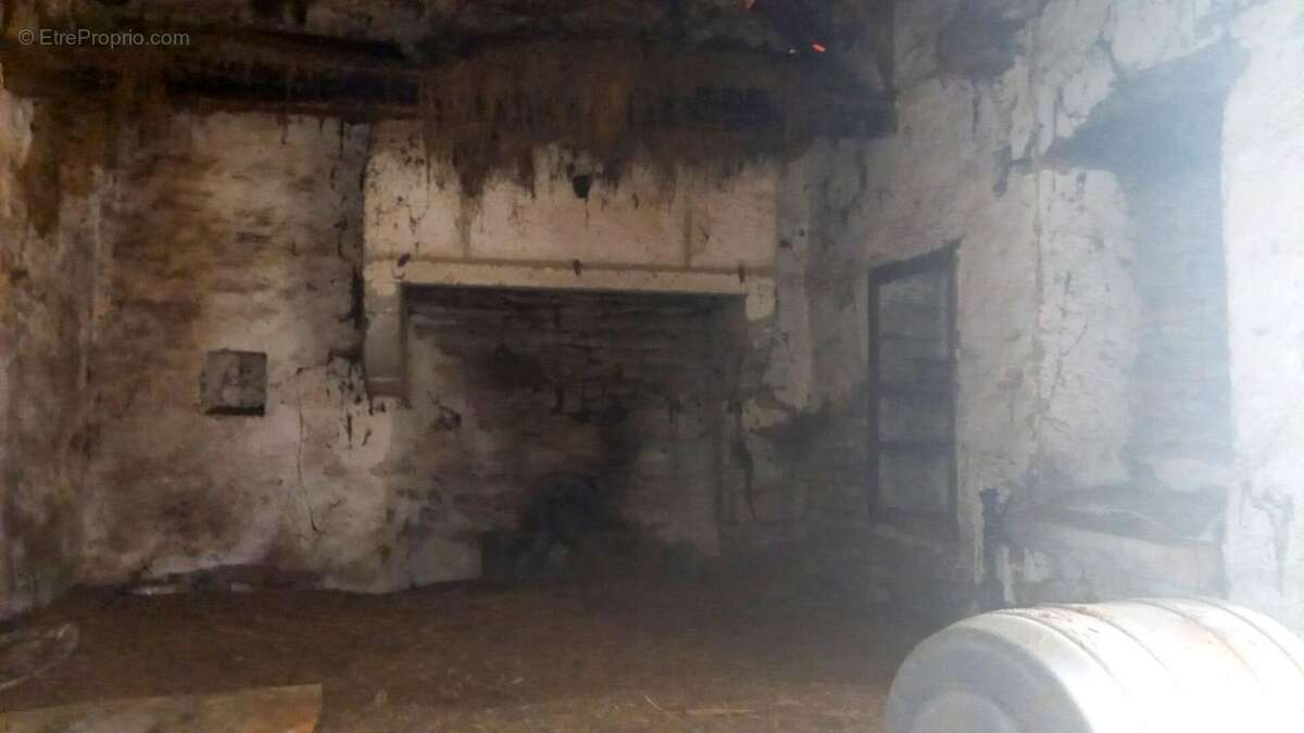 Maison à LIMOGNE-EN-QUERCY