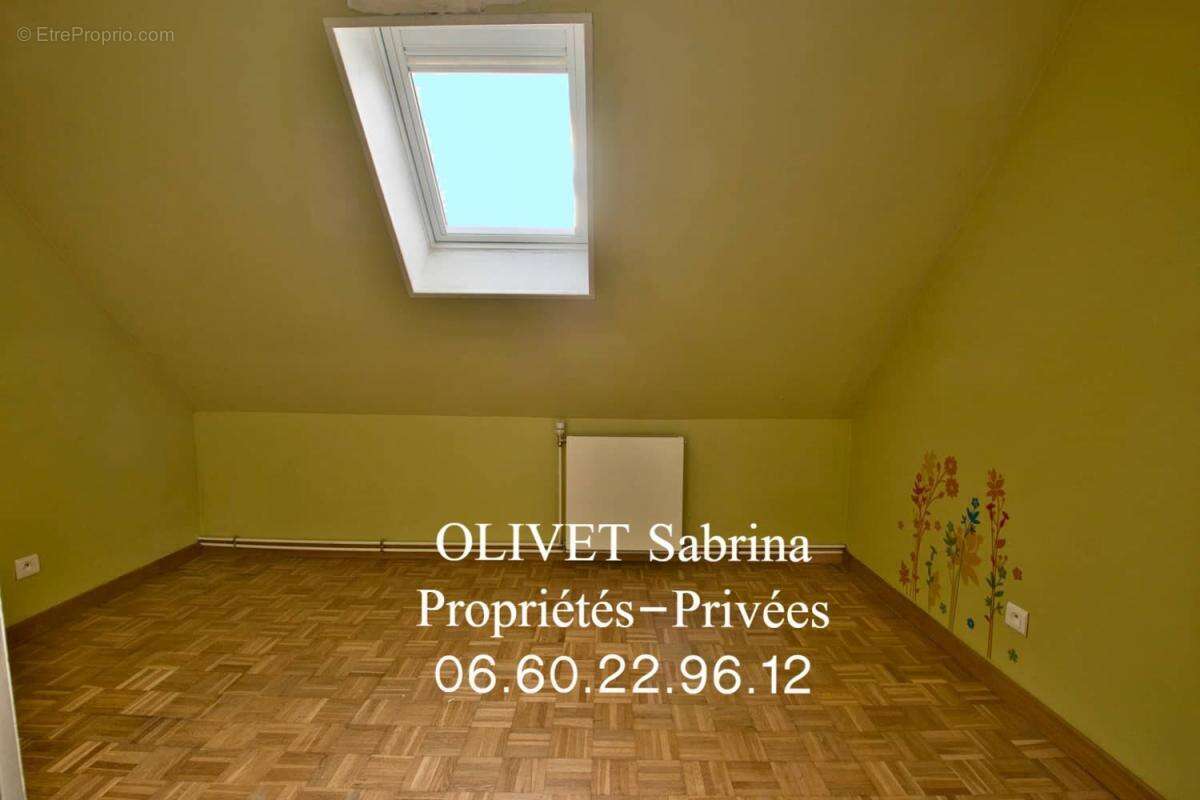 Maison à AUZOUVILLE-SUR-RY