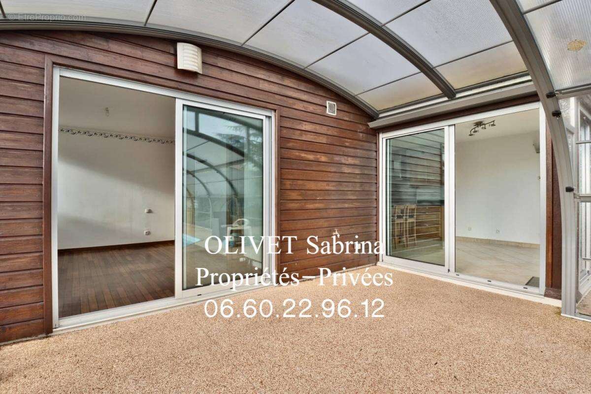 Maison à AUZOUVILLE-SUR-RY