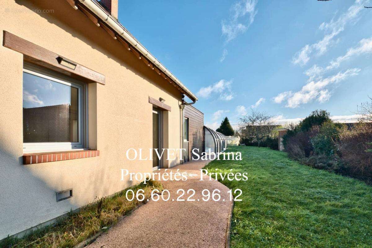 Maison à AUZOUVILLE-SUR-RY