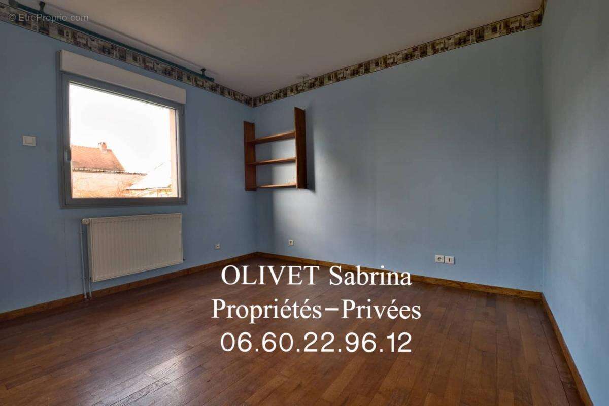 Maison à AUZOUVILLE-SUR-RY