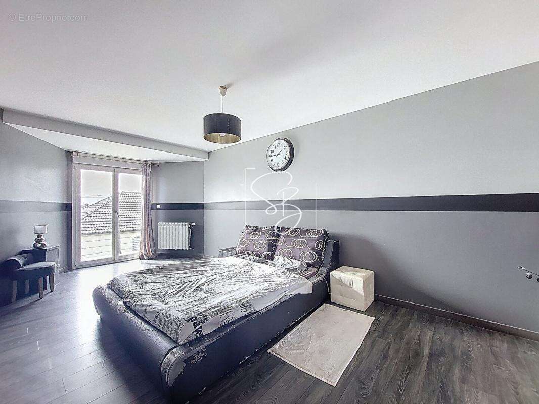 Maison à BAZANCOURT