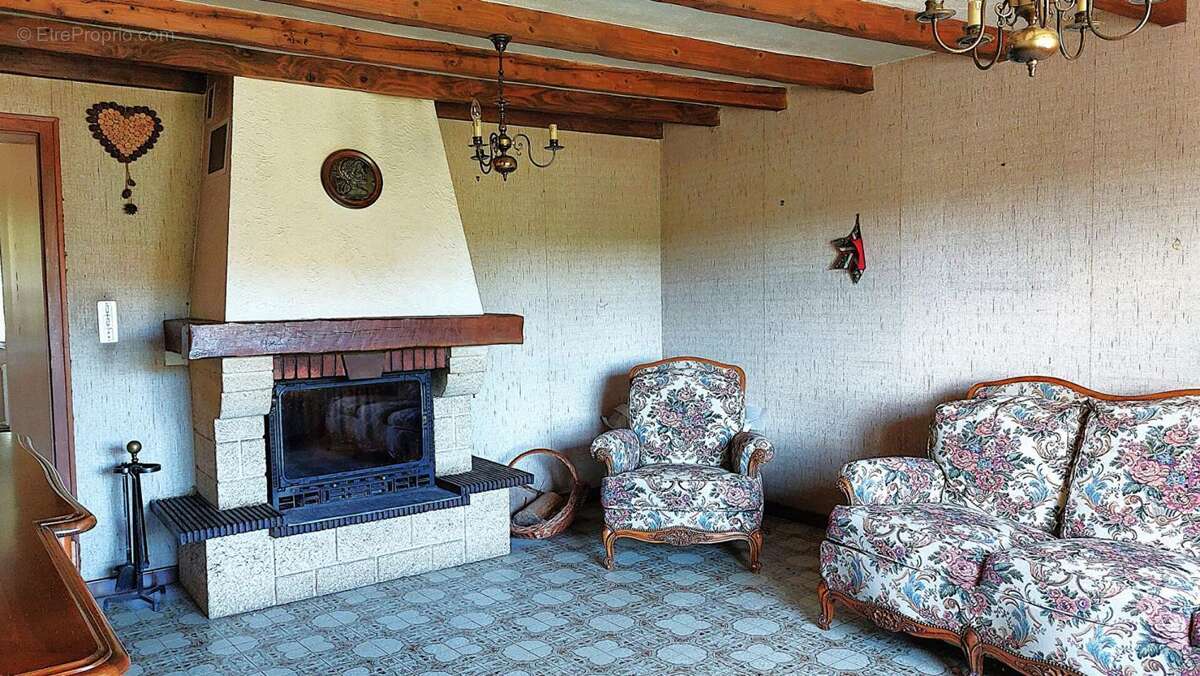 Maison à AMBIEVILLERS