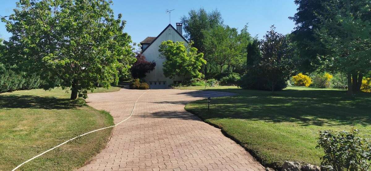 Maison à OUZOUER-SUR-LOIRE
