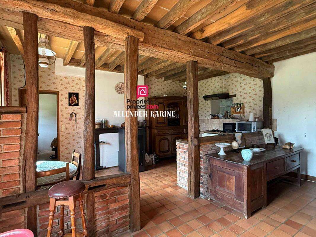 Maison à VILLENEUVE-L&#039;ARCHEVEQUE