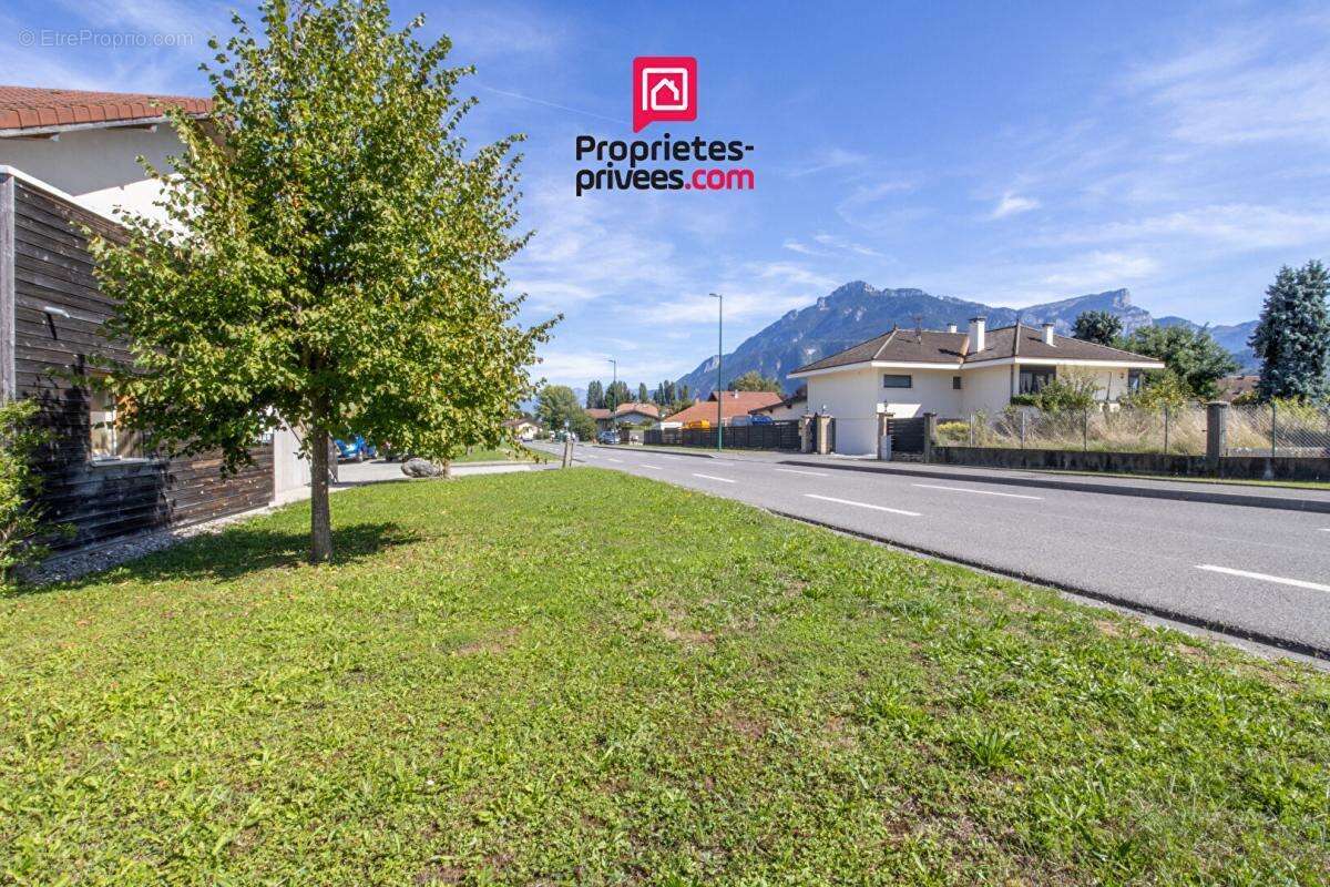 Appartement à AMANCY