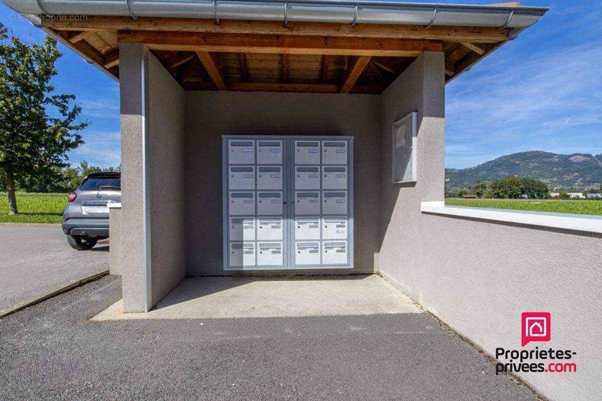 Appartement à AMANCY