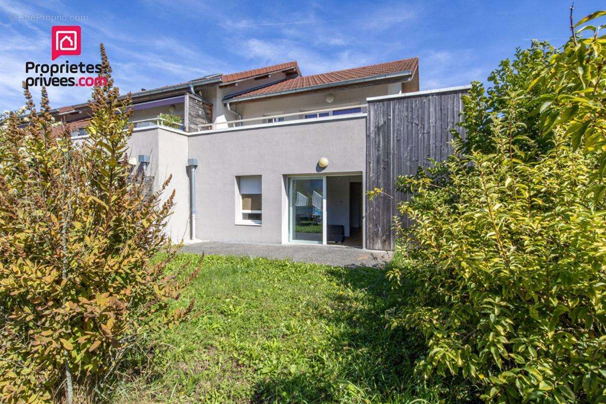 Appartement à AMANCY