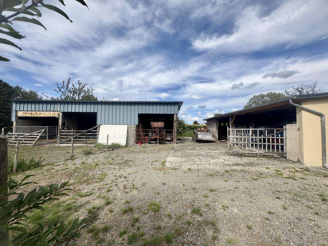 Maison à TORIGNI-SUR-VIRE
