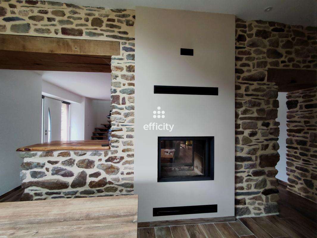 Maison à MAURE-DE-BRETAGNE